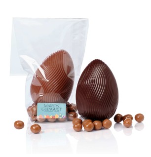 Oeuf strié en chocolat noir ou chocolat au lait et ses perles de céréales - Maison Guinguet- 120g